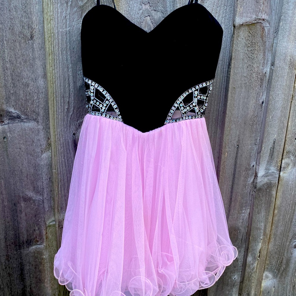 Strapless Formal Dress